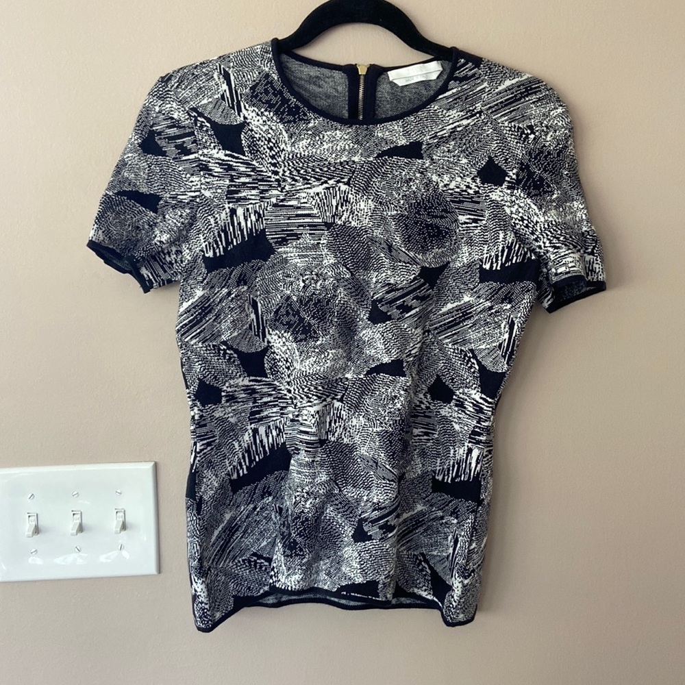 Hugo Boss black and white top